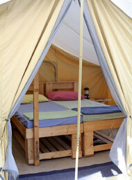 Family Vacation and Travel Packages on Vancouver Island, kayaking in comfort