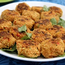 salmon cake appetizer